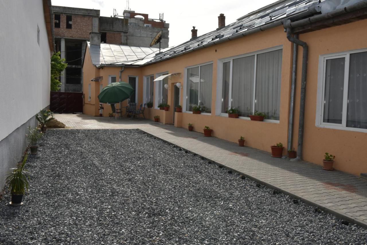 Violet House Daire Turda Dış mekan fotoğraf